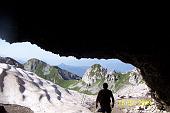 05 Passo Pozzera e Corzene dalla grotta